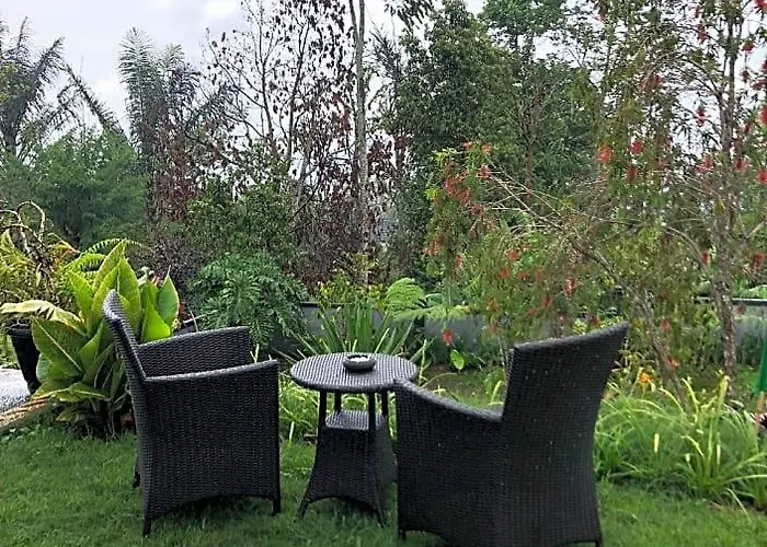 Cosmic Nature Villa. Guest house